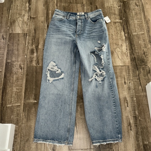 FREE PEOPLE STRAIGHT LEG DISTRESSED RIPPED JEANS - Picture 6 of 8